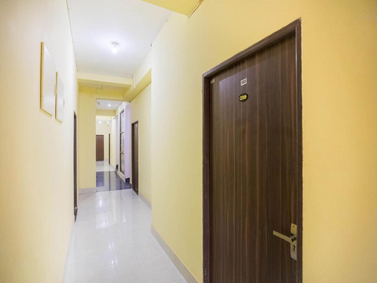 Flagship 76560 Hotel Vanss Bhubaneswar Exteriör bild