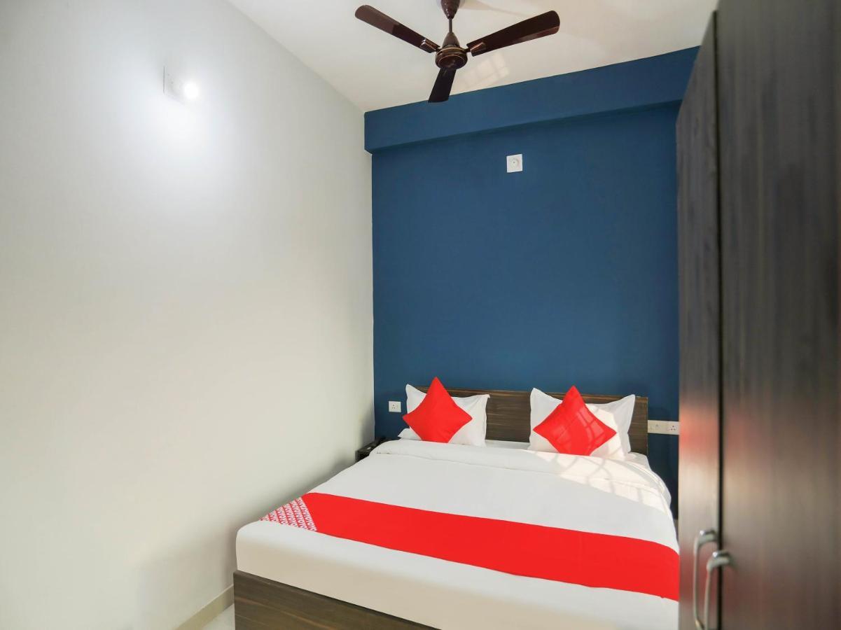 Flagship 76560 Hotel Vanss Bhubaneswar Exteriör bild