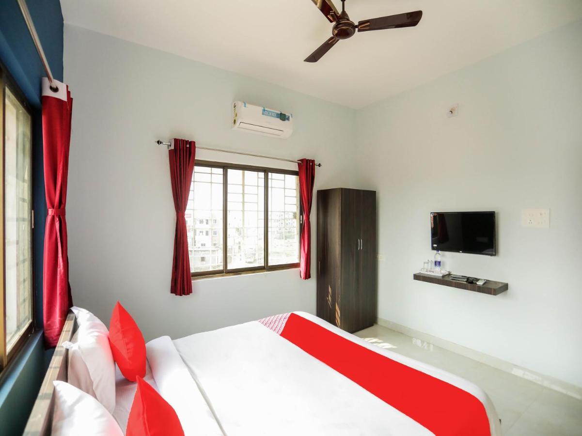 Flagship 76560 Hotel Vanss Bhubaneswar Exteriör bild